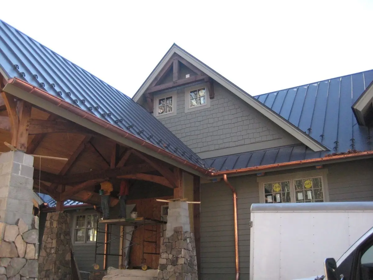 Craftsman Roofing team delivering quality roofing work in Breezewood